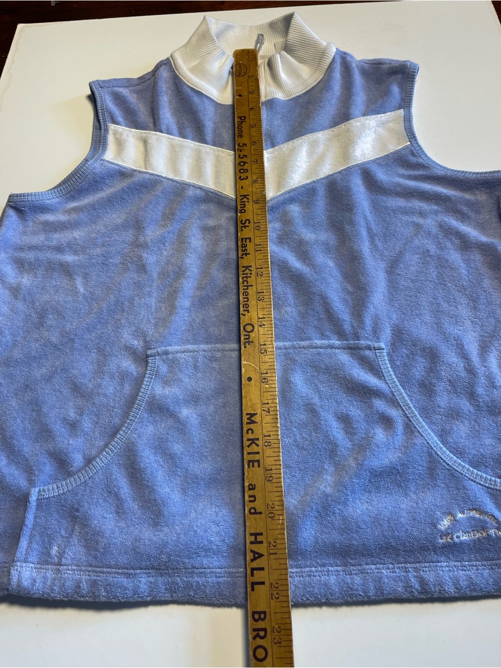 Liz Claiborne Light Blue Sleeveless Zip Terry Pullover with White Detail - Picture 3 of 6